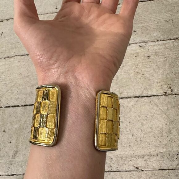 Sold - Picture 9 of 10